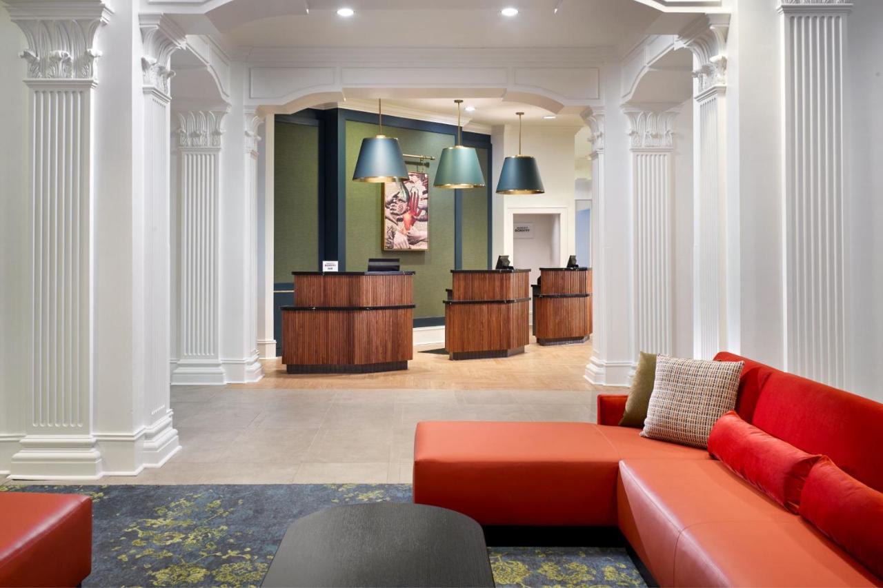 Courtyard By Marriott New Orleans French Quarter/Iberville Экстерьер фото